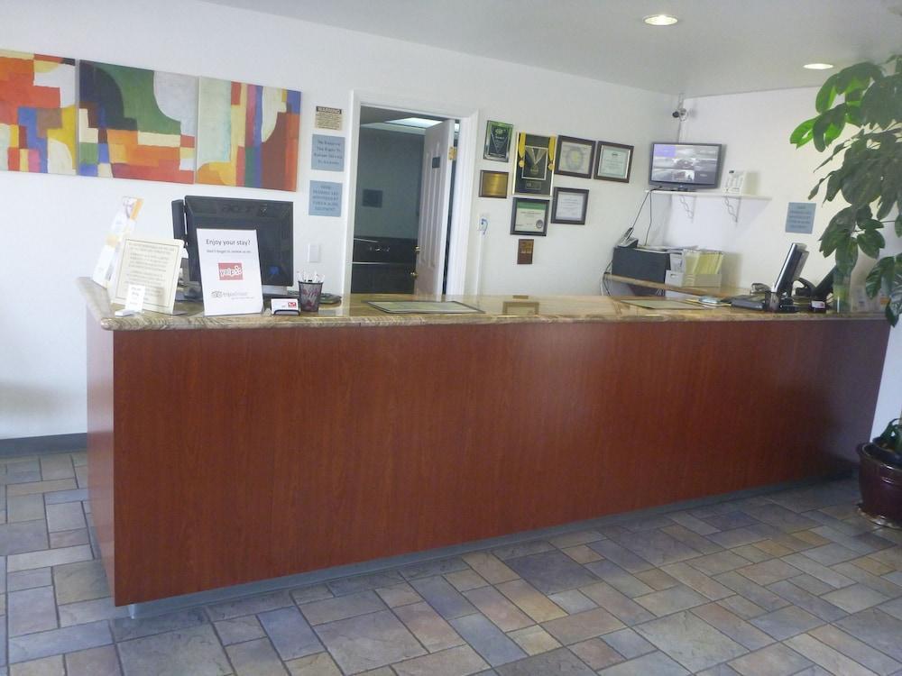 Hotel Days By Wyndham Near China Naval Station 2*