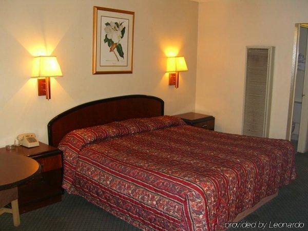 Days By Wyndham Near China Naval Station Hotel Ridgecrest